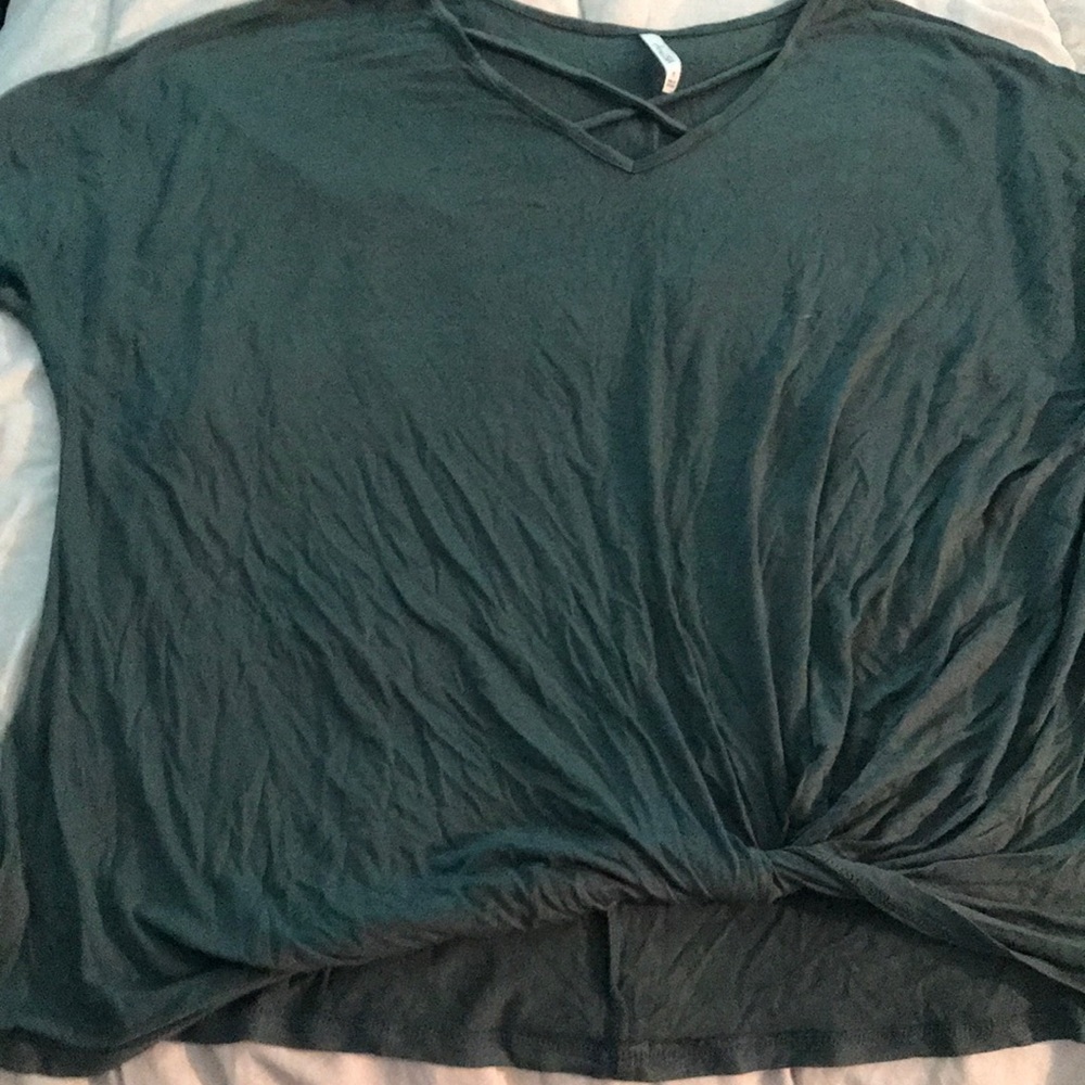 Active USA green short sleeve top